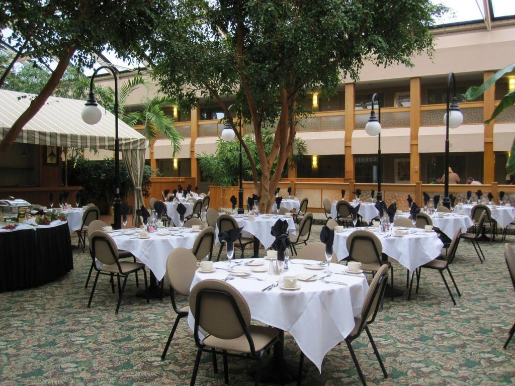 Manchester East Milwaukee Restaurant photo